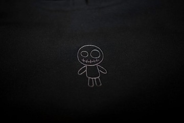 Czarna bluza "FAKE brand"