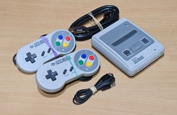 Konsola Super Nintendo Mini SNES Pudełko