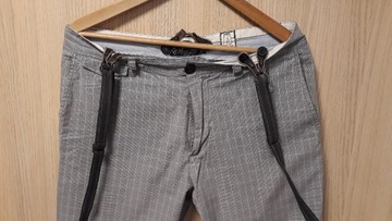spodnie męskie w kratkę PULL&BEAR z szelkami eur42