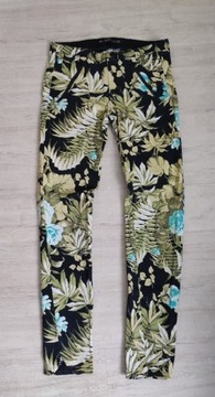 Spodnie jeansowe kwiaty ZARA r.34