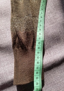 Sweterek w serek Mango Suit r.M w metaliczne paski