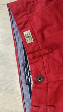 Spodnie krótkie firmy Tommy Hilfiger 