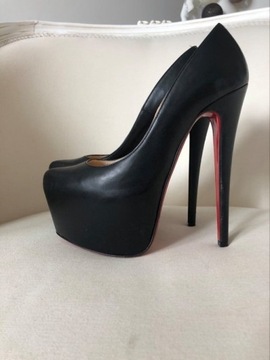 Christian Louboutin Daffodile