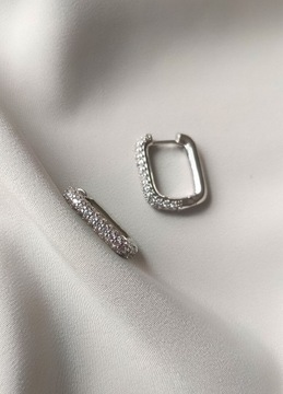 Kolczyki prostokąty z transparentnymi kryształkami