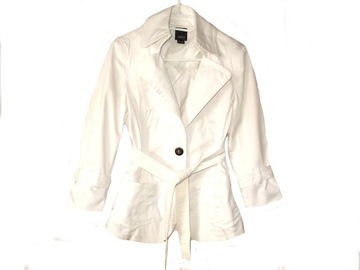 Esprit biały krótki płaszcz .38