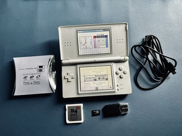 Konsola Nintendo DS Lite z kartą R4 SUPER ZESTAW