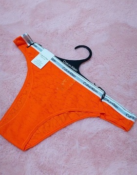 Calvin Klein majtki damskie L nowe stringi bikini