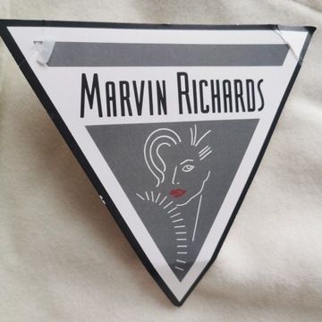 Ponczo z futrem, narzutka Marvin Richards, Nowe