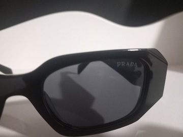 Okulary przeciwsłoneczne Prada 