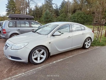 Sprzedam tanio opel insignia do poprawek lakierniczych