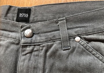 Szare spodnie HUGO BOSS Black z Włoch W35