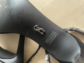 Steve Madden sandałki atłasowe rozm 39