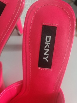  DKNY Donna Karan super klapki 38,5