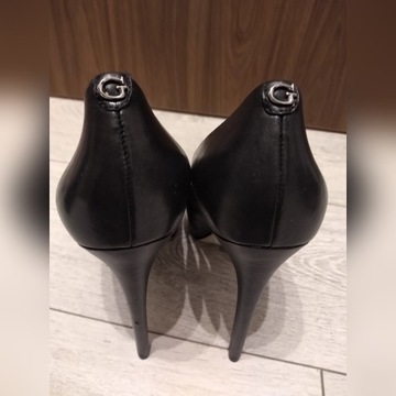 Buty szpilki Guess 39 skóra naturalna