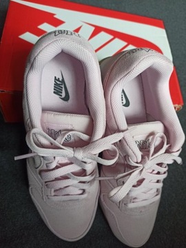 Buty Nike MD Runner 2 SE, r. 40,5 zamsz