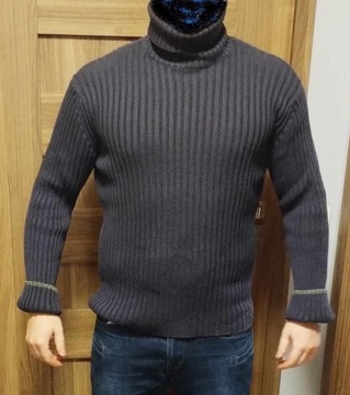 golf  sweter GA Giorgio Armani rozmiar m/l 