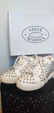 Białe Sneakersy Steve Madden z ćwiekami rozm. 39