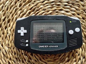 Konsola Nintendo Game Boy Advance plus Gry 2GB