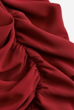 Sukienka na jedno ramię czerwona drapowana H&M 36