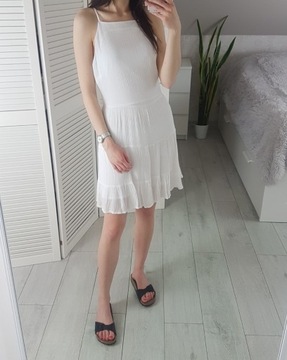 Missguided biała letnia sukienka na ramiączkach 36