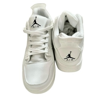 Buty damskie sportowe Air Jordan 4 Retro r.39