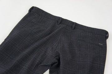 Hugo Boss eleganckie spodnie pas 100 cm 38/32