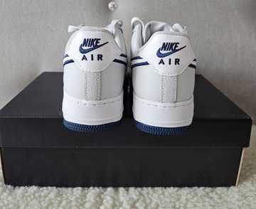 Buty sportowe Nike Air Force 1'07 - r. 38,5