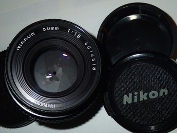 Nikkor-pancake 50/1,8 AIS - super stan 