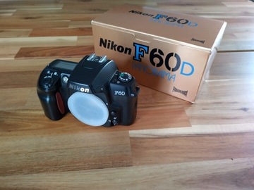 Aparat lustrzanka Nikon F60D Panorama