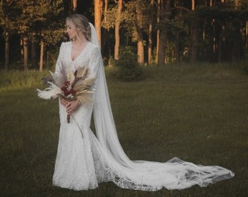 Suknia ślubna w stylu rustykalnym.