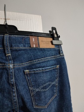 Nowe spodnie jeansowe Abercrombie & Fitch 24/33 