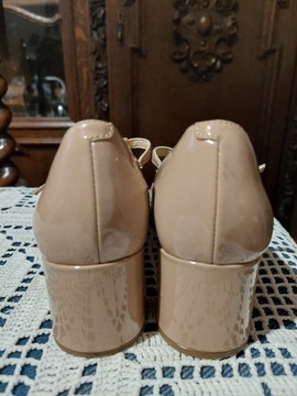 CZOLENKA BUTY SLUPEK CLARKS 37 23 NUDE CIELISTE