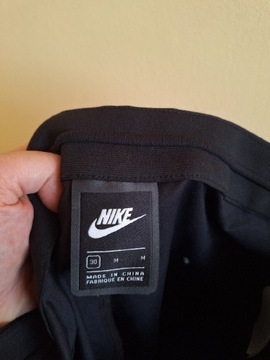 Spdenki Nike Tech Fleece z nowej kolekcji Nowe! 