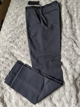 Zara garniturowe spodnie R.40