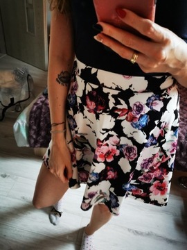 Tally Weijl, mini spódnica w kwiaty XS, spódniczka