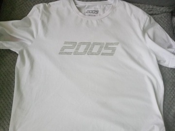 Koszulka 2005, rozmiar M, nowa bez metki