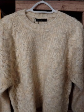 Sweter z warkoczowym splotem 