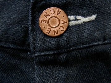 Acne Max jeansy slim straight