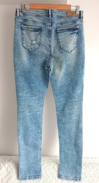 RESERVED Spodnie jeansowe boyfriend r 36 NOWE