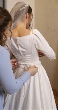 Suknia ślubna model w stylu Megan (S/M)
