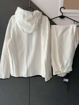 Nowy Dres nike Tech Fleece biały rozmiar M komplet