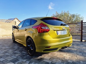 Ford focus st miejskie autko ze sportowym pazurem