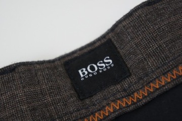 Hugo Boss eleganckie spodnie pas 100 cm 38/32