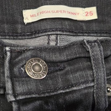 Jeasny Levis Mile High Super Skinny czarne W25 L30