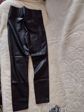 (40/L) ZARA/Skórzane legginsy, spodnie rurki) NOWE