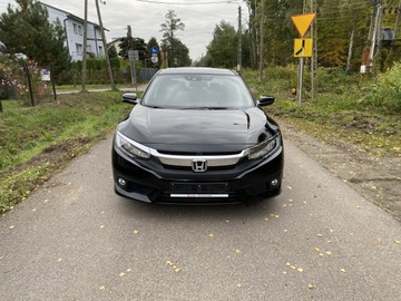 HONDA CIVIC X lekko uszkodzona