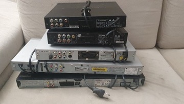 Odtwarzacze DVD, DivX, VCD- 5 sztuk.