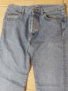 Spodnie jeans Calvin Klein W33 L32.