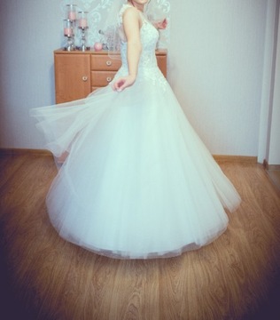 Suknia ślubna w stylu Princessa