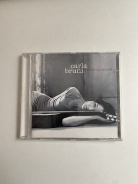 Płyta CD Clara Bruni “quelqu’un m’a dit”